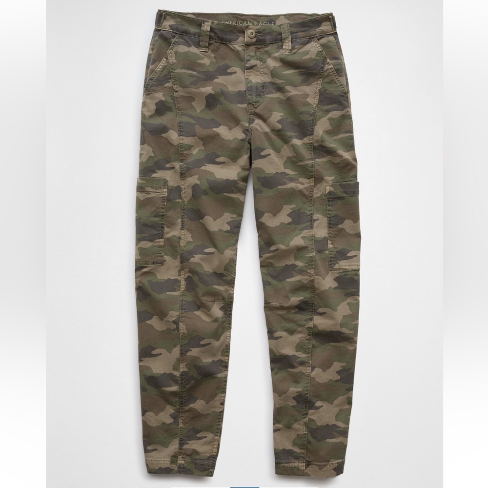 American Eagle Outfitters Camo Pants